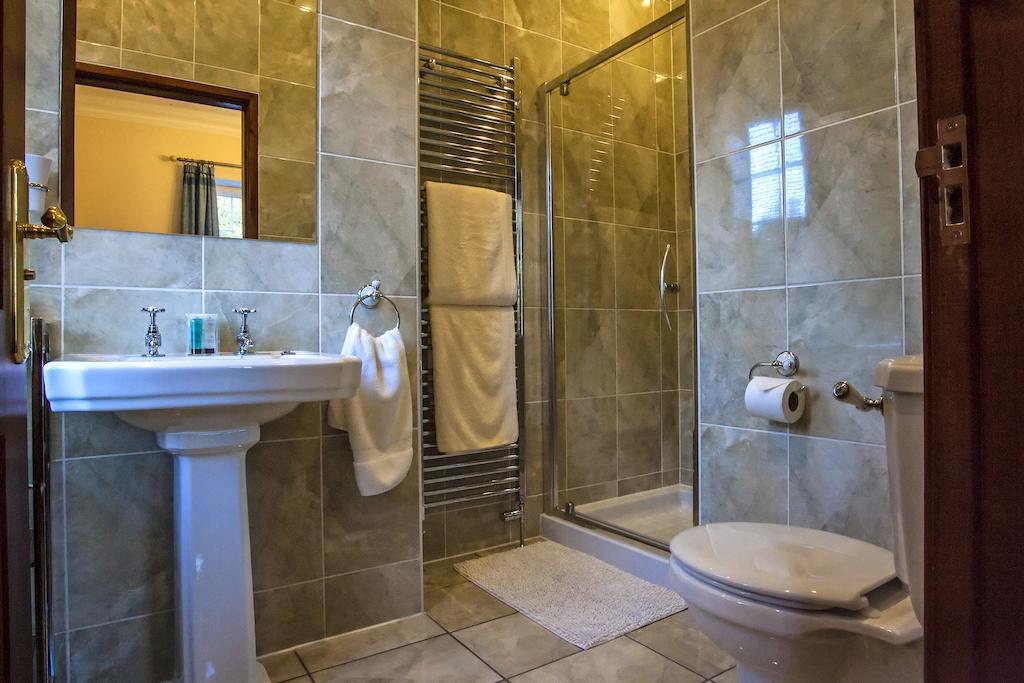 Dinichean House Bed and Breakfast Daviot  Kamer foto