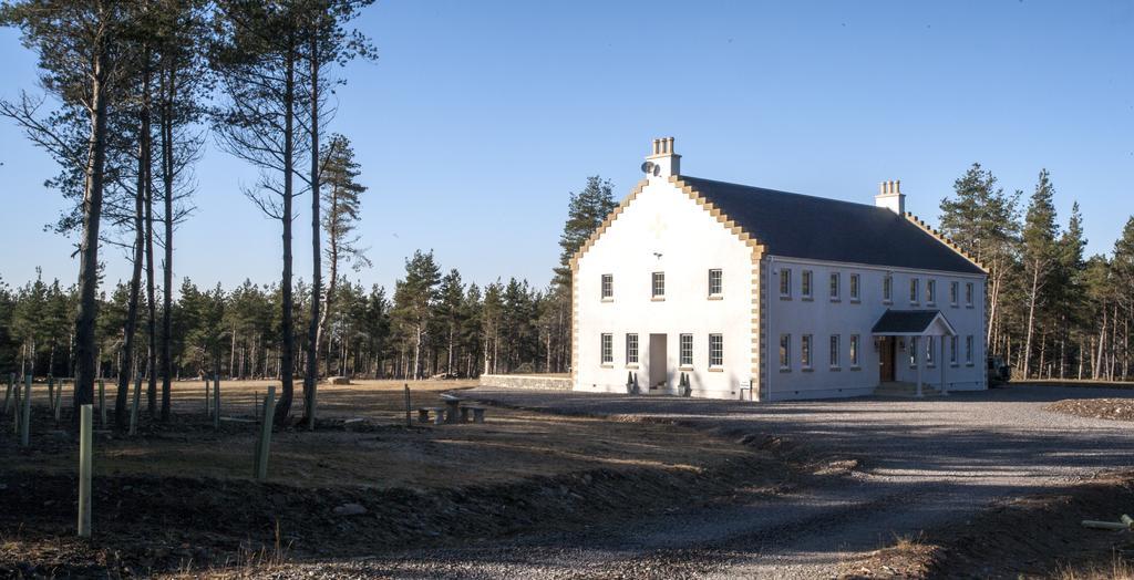 Dinichean House Bed and Breakfast Daviot  Buitenkant foto